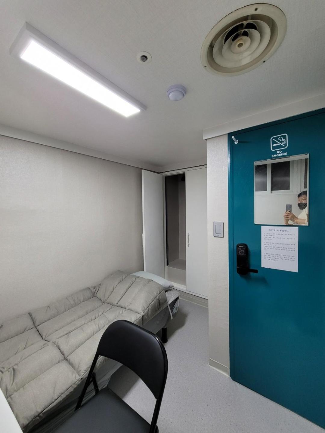 Female Only - Coco Stay Jongno Hyehwa Station Seoul Exterior photo