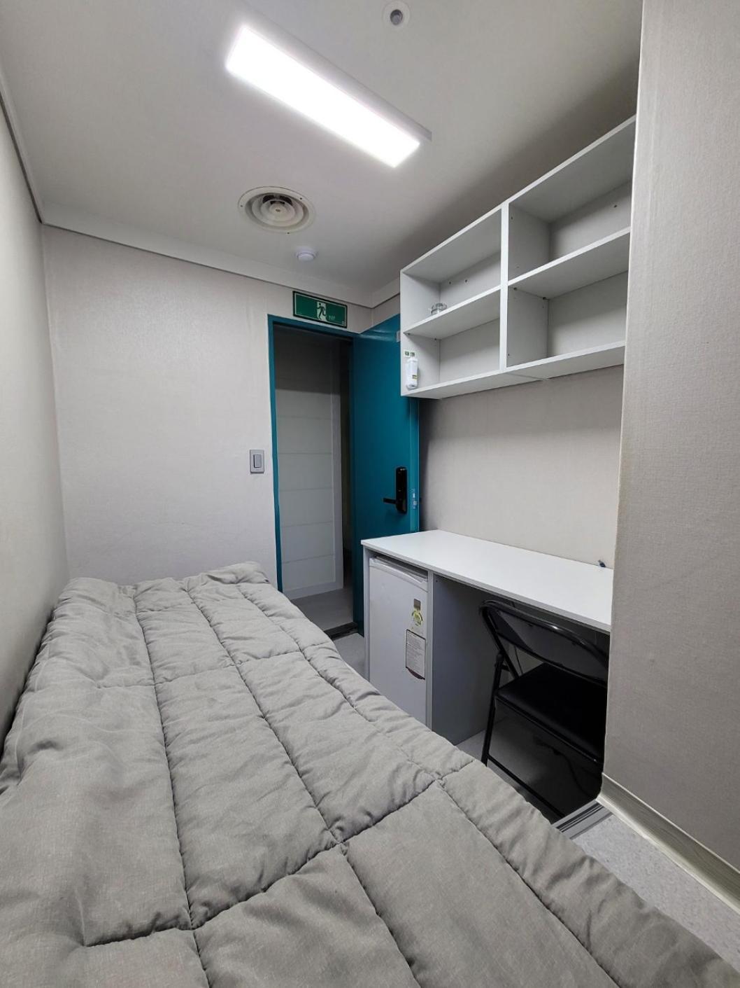 Female Only - Coco Stay Jongno Hyehwa Station Seoul Exterior photo
